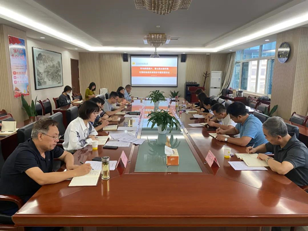 公司紀(jì)委組織開展“紀(jì)律檢查委員講信訪”黨課活動(dòng)